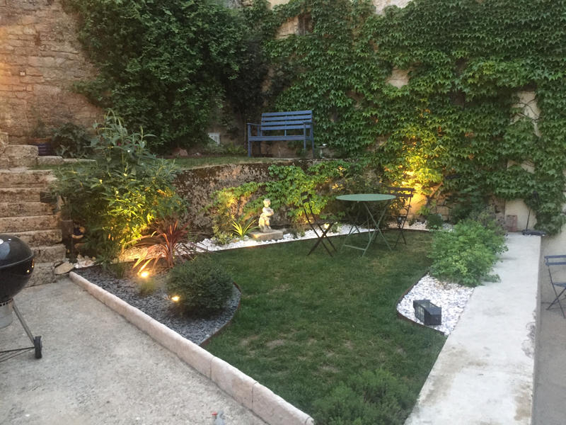 Maison - 180 m² - 9 pièces