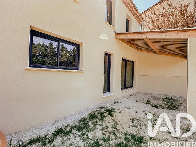 Maison - 83 m² - 4 pièces