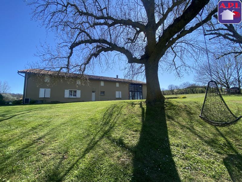 Maison - 183 m² - 6 pièces