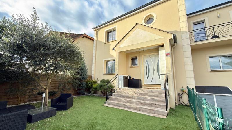 Maison - 261 m² - 6 pièces