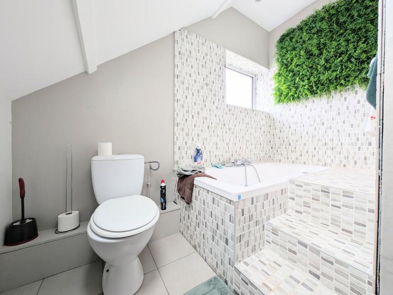 Maison - 147 m² - 6 pièces