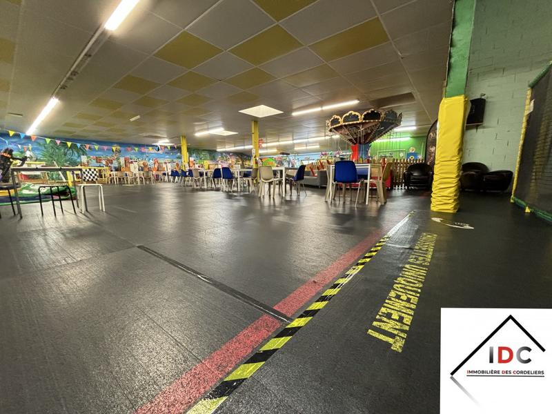 Immeuble - 1 532 m²