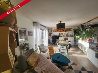 Appartement - 100 m² - 4 pièces