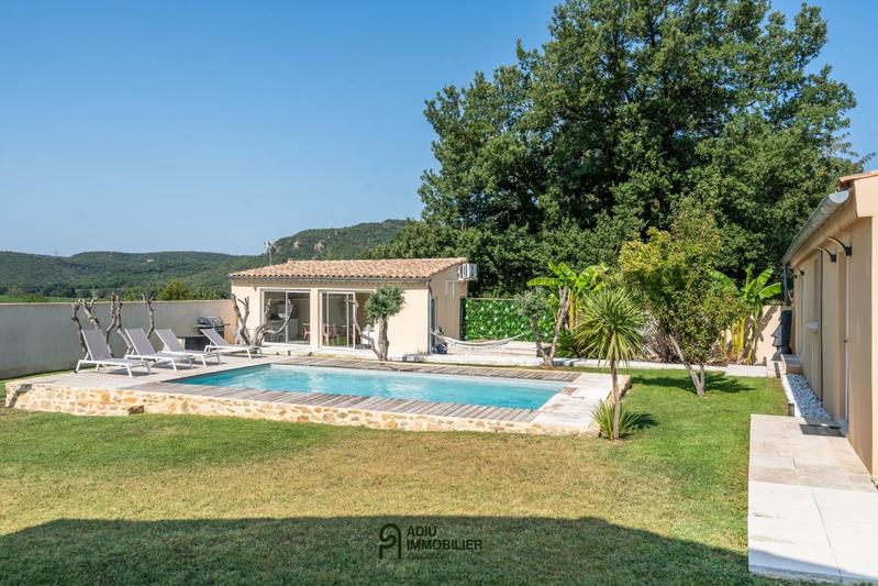 Villa - 198 m² - 7 pièces