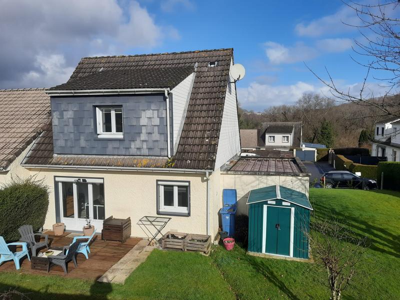 Maison - 96 m² - 4 pièces