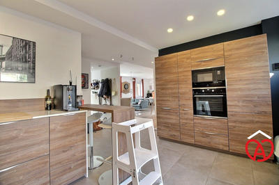 Maison - 143 m² - 7 pièces