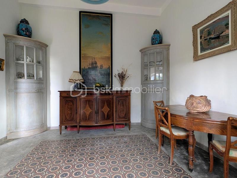 Maison de maîtres - 384 m² - 12 pièces