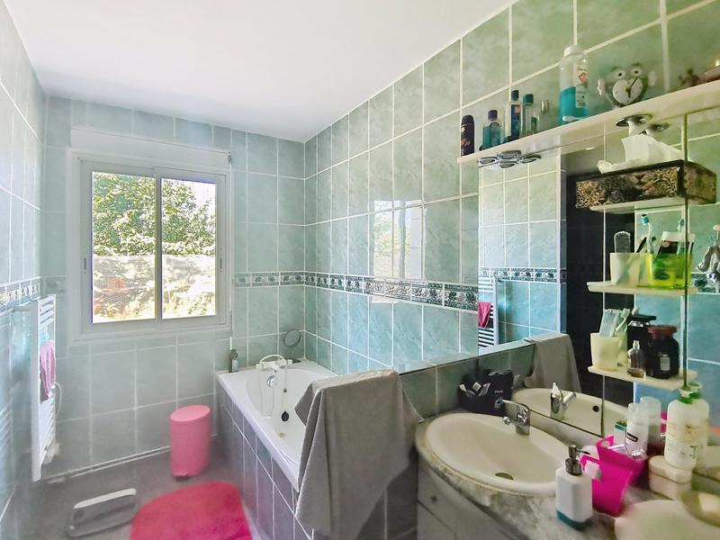 Maison - 197 m² - 7 pièces