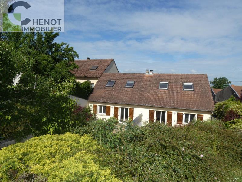 Propriété - 82 m² - 3 pièces