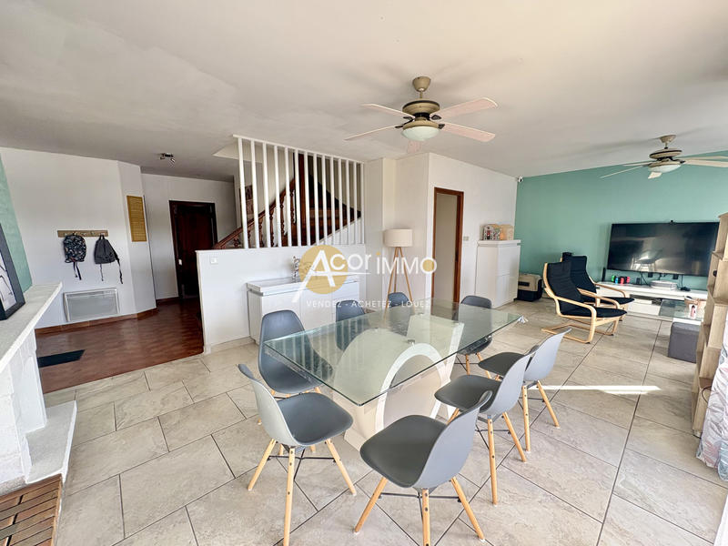 Maison - 211 m² - 9 pièces