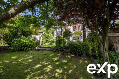 Maison - 198 m² - 8 pièces