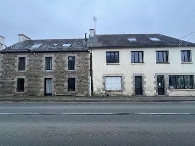 Maison - 419 m² - 10 pièces