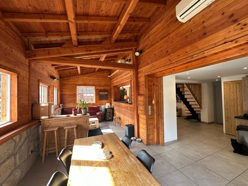 Maison - 116 m² - 4 pièces