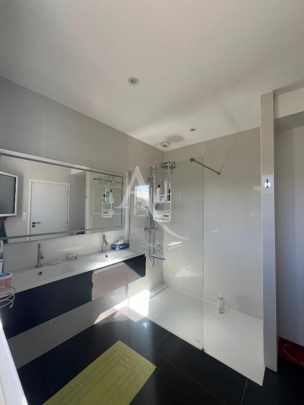 Maison - 131 m² - 4 pièces