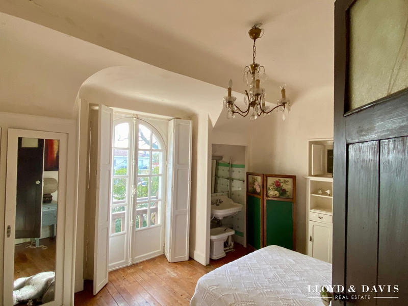 Maison - 200 m² - 7 pièces