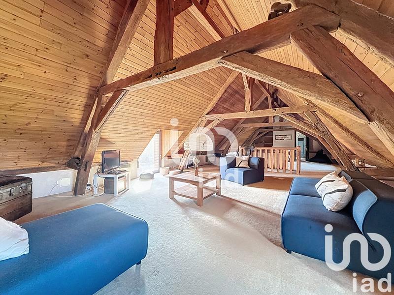 Maison - 243 m² - 8 pièces