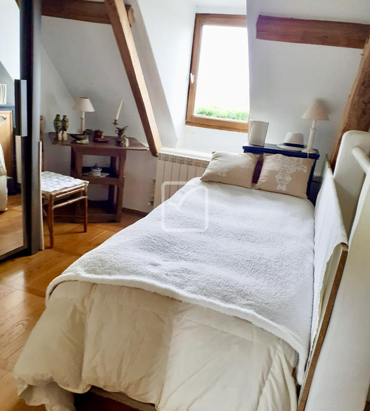 Maison - 290 m² - 11 pièces