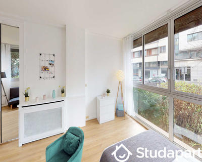 Chambre - 70 m² - 1 pièce