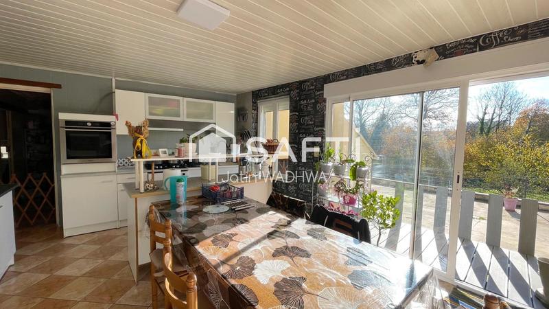 Maison - 198 m² - 8 pièces