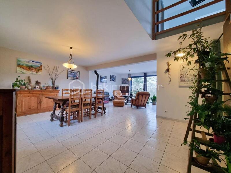 Maison - 169 m² - 7 pièces