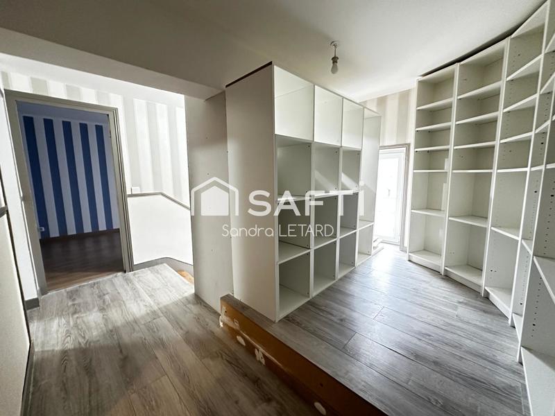 Maison - 221 m² - 9 pièces