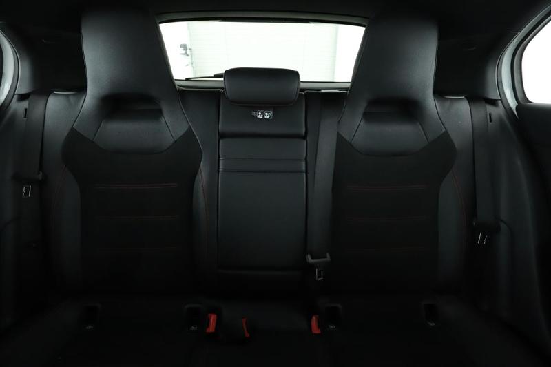 Mercedes Classe a 200 d Amg Line 8g-Dct 150 ch