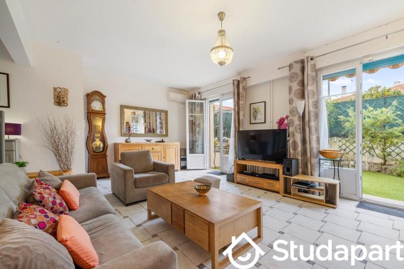 Appartement - 90 m² - 4 pièces