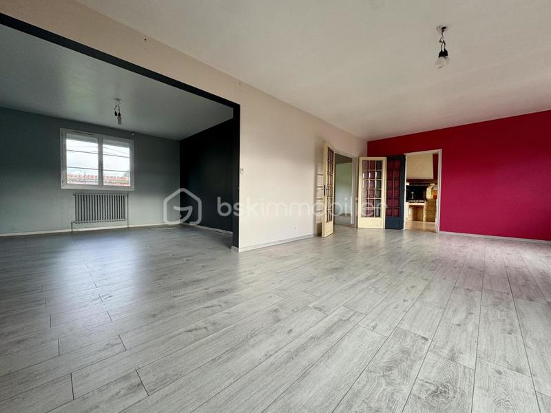 Maison traditionnelle - 194 m² - 7 pièces