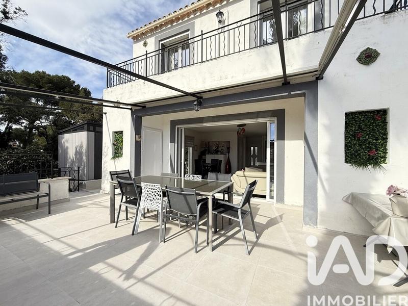 Maison - 145 m² - 9 pièces