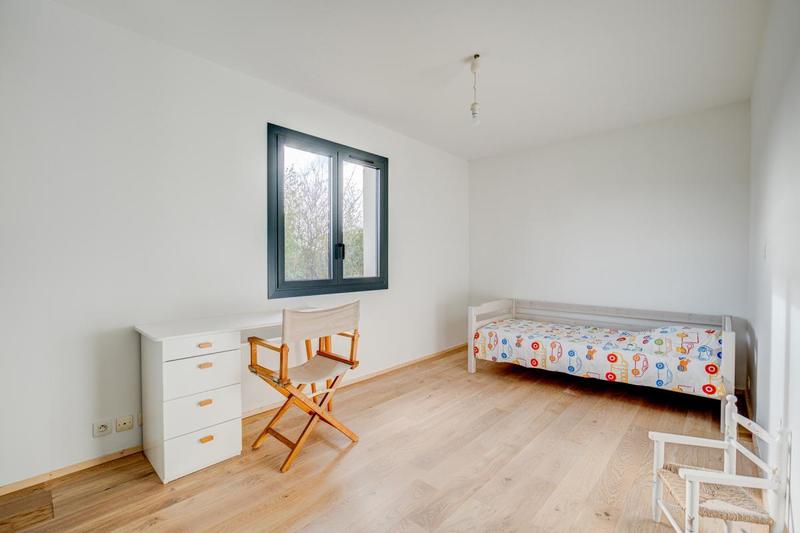 Maison - 212 m² - 7 pièces