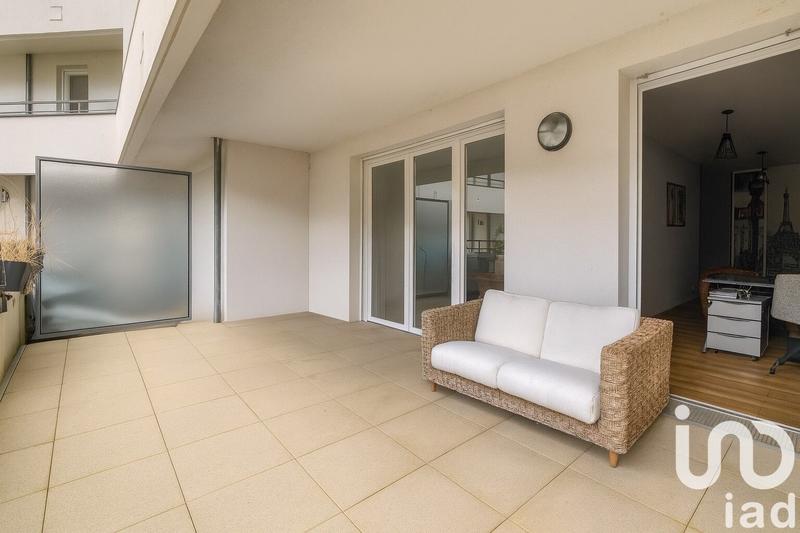 Appartement - 90 m² - 4 pièces