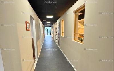 Local commercial - 400 m²