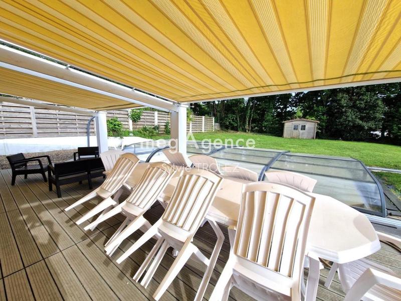 Maison - 189 m² - 6 pièces