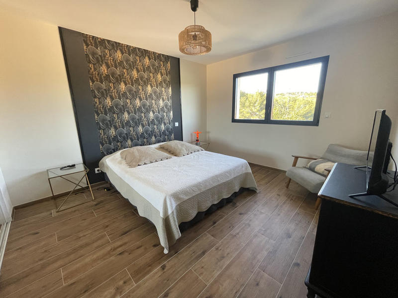 Villa - 285 m² - 6 pièces