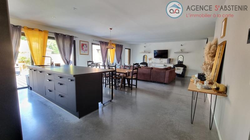 Maison - 155 m² - 5 pièces