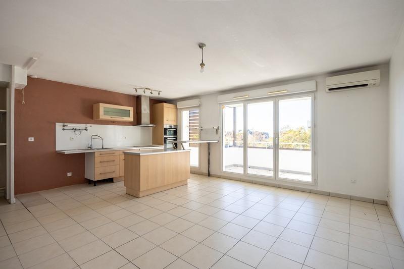 Appartement - 82 m² - 4 pièces