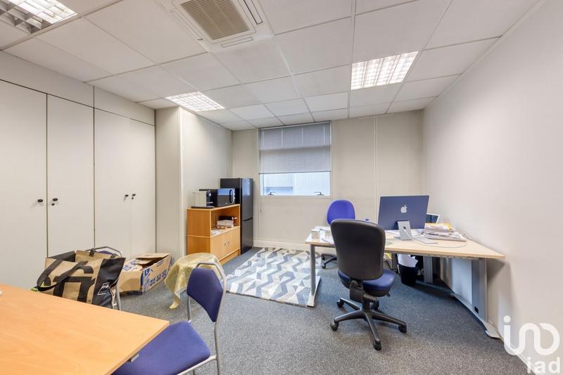 Bureau - 233 m²