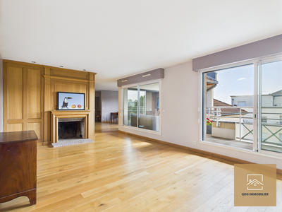 Appartement - 147 m² - 4 pièces