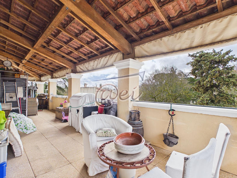 Appartement - 111 m² - 4 pièces