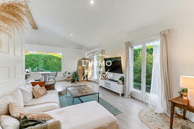 Maison - 190 m² - 6 pièces