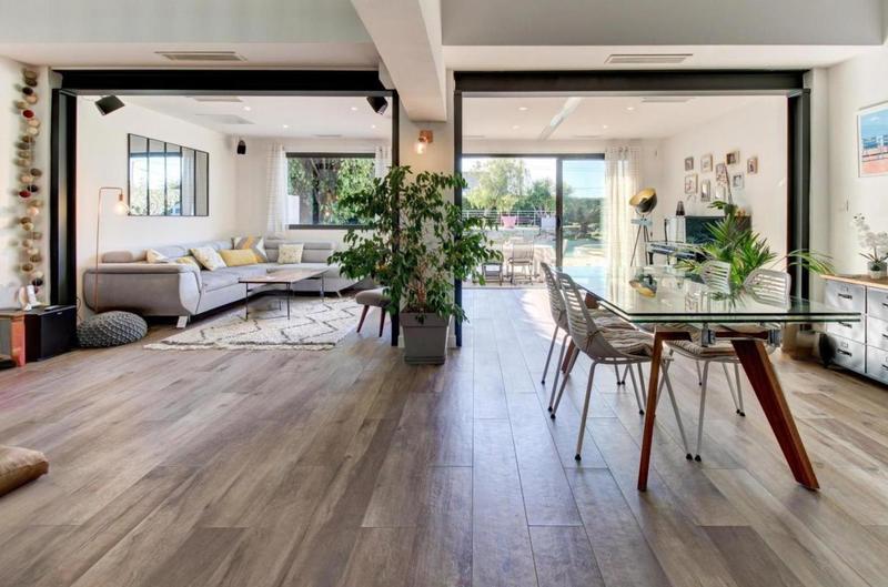 Propriété - 160 m² - 6 pièces