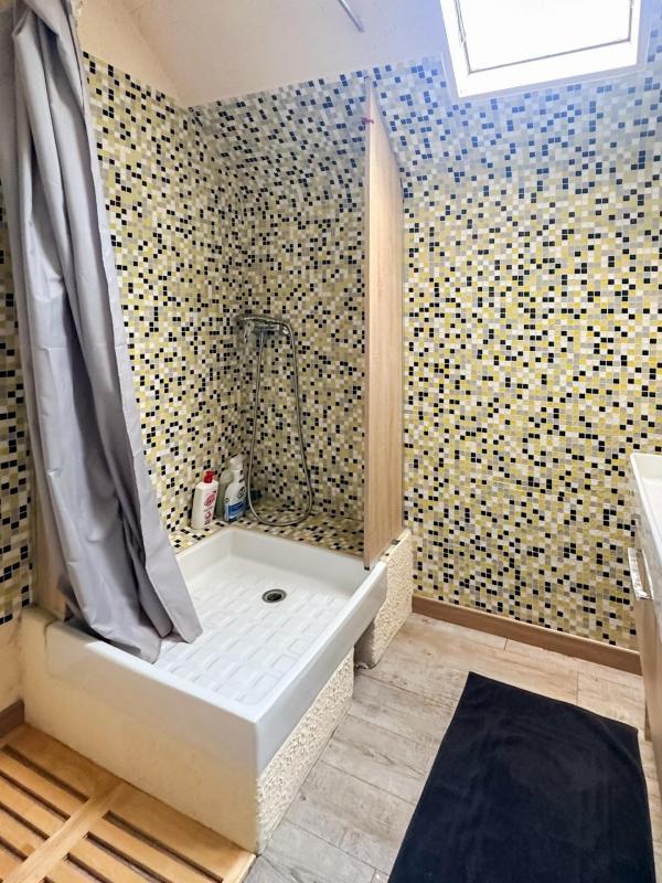 Maison traditionnelle - 162 m² - 6 pièces