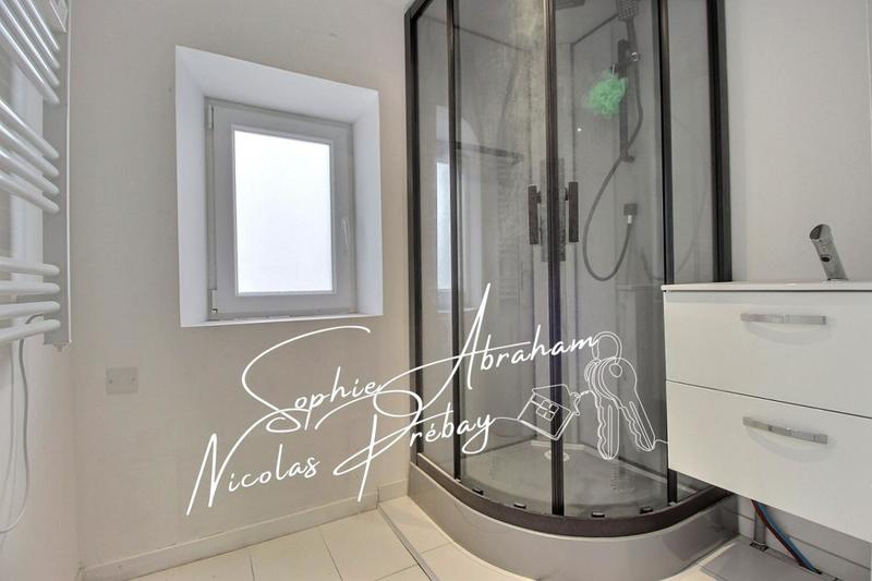 Maison - 93 m² - 5 pièces