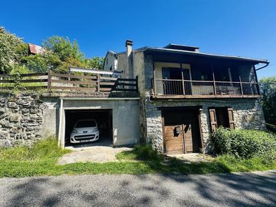 Maison - 98 m² - 4 pièces