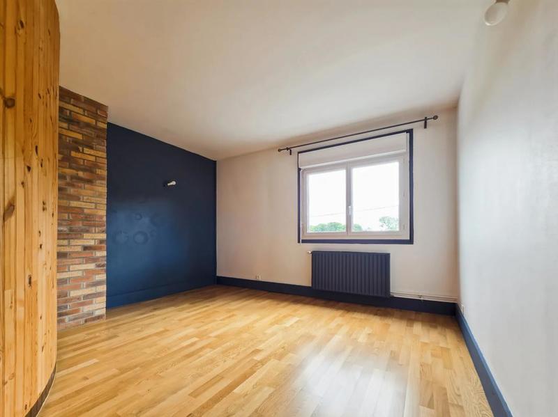 Maison - 200 m² - 8 pièces