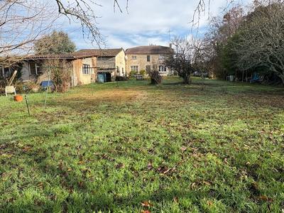 Maison - 232 m² - 5 pièces