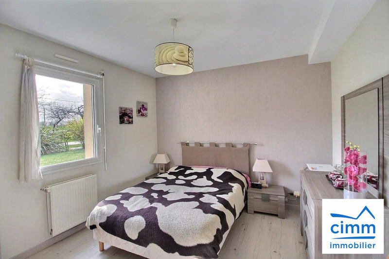 Maison traditionnelle - 127 m² - 7 pièces