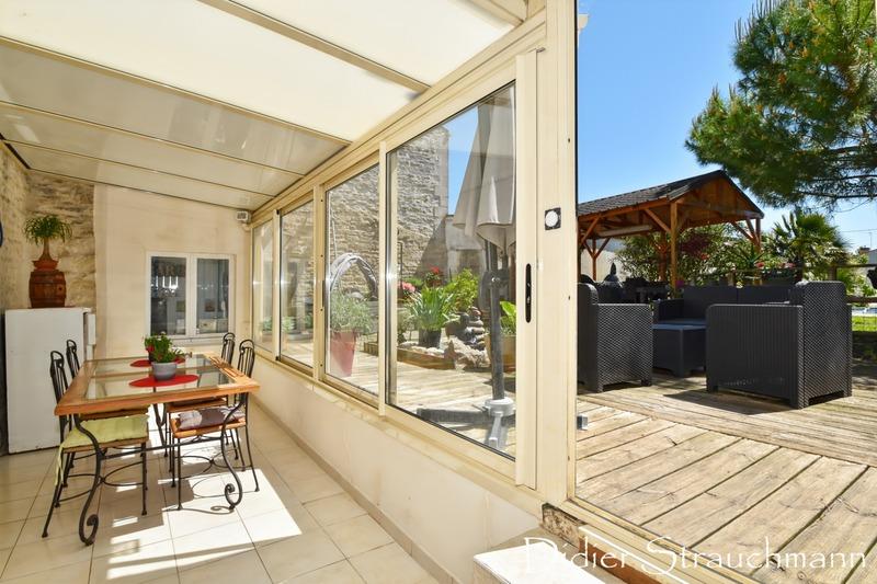 Maison - 166 m² - 7 pièces