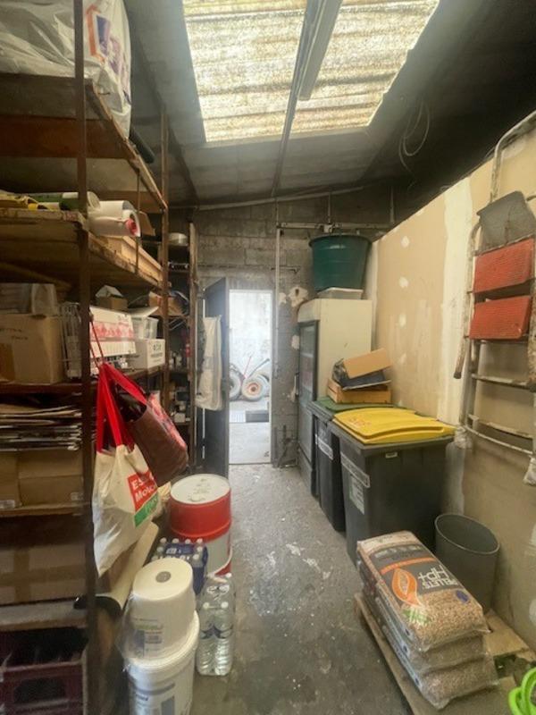 Local commercial - 255 m² - 5 pièces