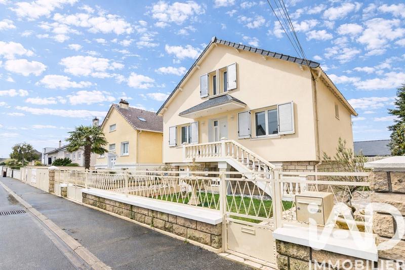 Maison - 136 m² - 6 pièces